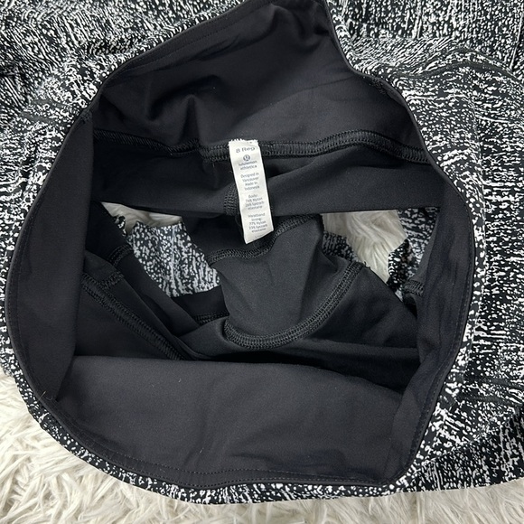 Lululemon Lost In Pace Skirt (Regular) (13") Air Time White Black - Picture 4 of 6
